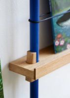 Billede af Moebe Magazine Shelving 188x85 cm - Oak/Deep Blue