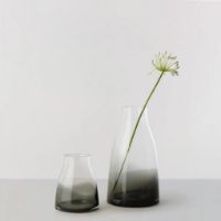 Billede af Ro Collection Flower Vase No. 3 Ø: 19 cm - Smoked Grey