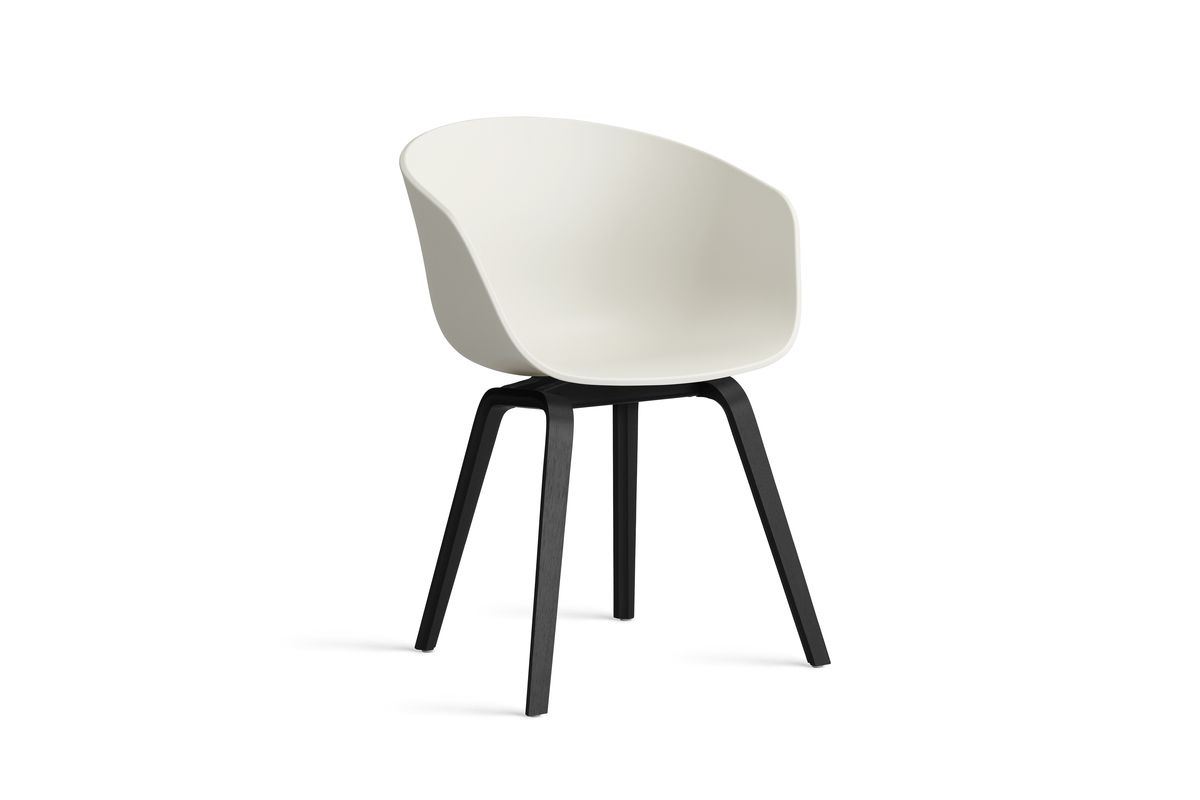 Billede af HAY AAC 22 About A Chair SH: 46 cm - Black Lacquered Oak Veneer/Melange Cream