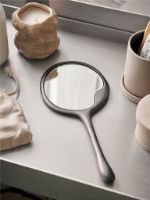 Billede af Ferm Living Lava Hand Mirror 12,7x29 cm - Blackened Aluminium