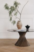 Billede af VIA Copenhagen Hyperbel Sofabord Ø: 100 cm - Oiled Oak/Smoked Glass