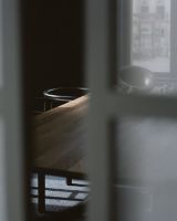 Billede af New Works Atlas Dining Table 250x95 cm - Fumed Oak