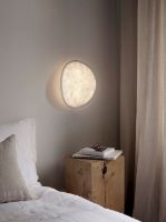 Billede af New Works Tense Wall Lamp - White Base/White Tyveke Tyvek