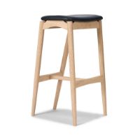 Billede af Sibast Furniture No 7 Barstol Lav H: 65 cm - Eg Hvidolie/Sort Læder 