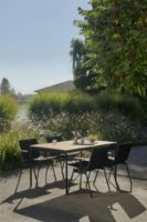 Billede af &Tradition Ville A25 Dining Table + Armchairs Havemøbelsæt - Bronze Green