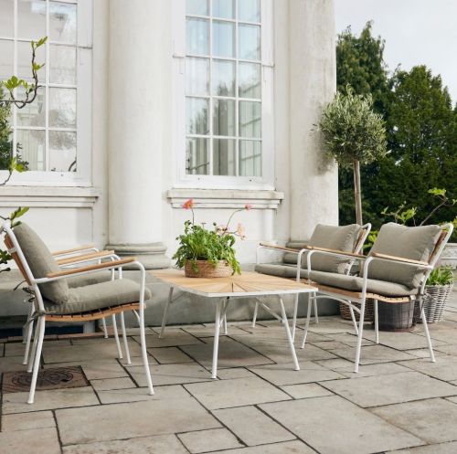 Mandalay Marguerit Loungebord L: 130 cm Inkl. 4 Loungestole Havemøbelsæt - Hvid/Teak 
