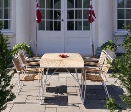 Mandalay Marguerit Havebord L: 144 cm Inkl. 4 Havestole Havemøbelsæt - Hvid/Teak 