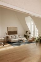 Billede af GUBI IOI Coffee Table Round Ø: 70 cm - Chrome/Brass Sphere/Rippled Beige 