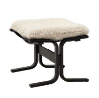 Billede af LK Hjelle Siesta Ovis Fodskammel - Black/Sheepskin Moonlight