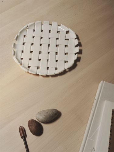 Ferm Living Plait Platter Ø: 30 cm - Off-White 