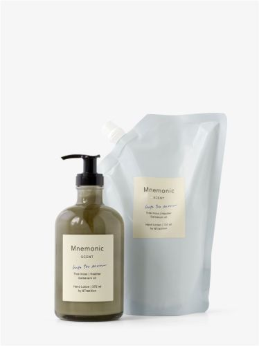 &Tradition Mnemonic MNC1 Hand Soap 375 ml Refill - Into The Moor