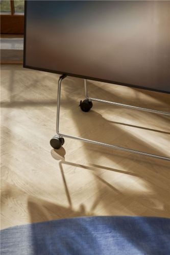 Please Wait To Be Seated Carry TV Stander H: 92 cm - Rustfri Stål M/Hjul