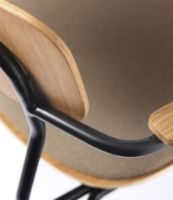 Billede af FDB Møbler J183 Holmen Stablestol m. armlæn - Sort stål, Eg, Taupe FORUDBESTIL: JULI 