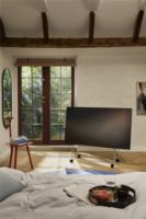 Billede af Please Wait To Be Seated Carry TV Stander H: 92 cm - Rustfri Stål M/Hjul