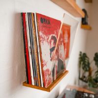 Billede af Kristian Juul Display MULTI Pladeholder - Valnød