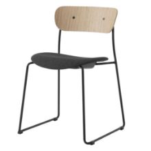 Billede af &Tradition Pavilion AV52 Side Chair SH: 47 cm - Lacquered Oak