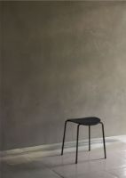 Billede af &Tradition Pavilion AV36 Stool H: 49 cm - Black Lacquered Oak