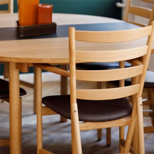 Bernstorffsminde BM 4018100 SH Chair - Olieret Eg/Sort Læder