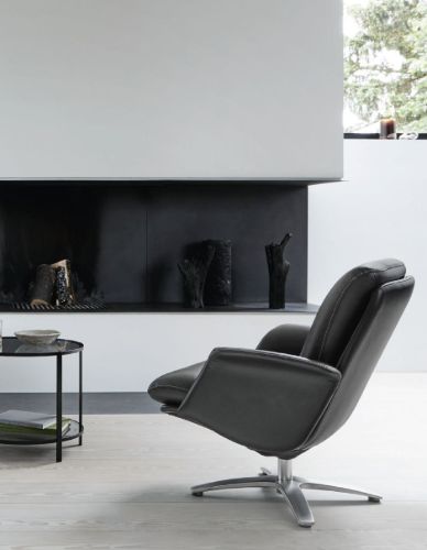 BERG Furniture Nasa Lav Lænestol inkl. Skammel SH: 46 cm - Mat Aluminium/Berg Soft Sort Læder