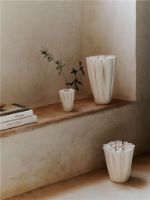Billede af Ferm Living Dedali Vase H: 18 cm - Off-White