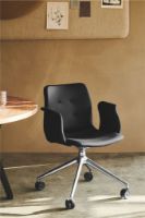 Billede af Bent Hansen Primum Armstol m. Drejestel+Hjul - Zenzo 207 Sort Læder/Metalben