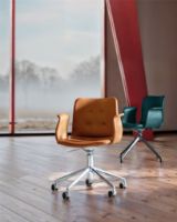 Billede af Bent Hansen Primum Armstol Højdejusterbar m. Drejestel+Hjul - Zenzo 223 Cognac Læder/Metalben