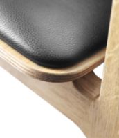 Billede af FDB Møbler J175 Åstrup Spisebordsstol  - Oak/Black Leather UDSTILLINGSMODEL