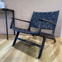 Billede af Encoded Lounge Chair A2 H: 73 cm - Sort Teak/Sort Læder UDSTILLINGSMODEL 