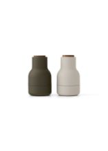 Billede af Audo Copenhagen Bottle Grinder Small 2-Pack H: 11,5 cm - Hunting Green/Beige/Walnut
  