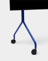 Billede af Pedestal Pipe Moon Rollin' TV Stativ 107x78 cm - Ultra Marine