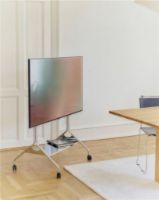 Billede af Pedestal Pipe Moon Rollin' Tall TV Stativ 121x78 cm - Chrome