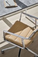 Billede af Vipp 453 Swivel Stol m. Hjul - Aluminium/Camel Leather