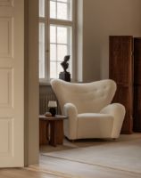 Billede af Audo Copenhagen Den Trætte Mand Loungestol H: 88 cm - Dark Stained Oak/Baena 14