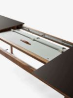 Billede af &Tradition Patch HW1 Extendable Table 180x90 cm - Oiled Oak w. Beige Arizona 0748 Fenix Nano Laminate & Brass