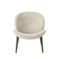 Billede af Vipp 469 Lodge Lounge Chair Low H: 77 cm - Dark Oak/Sheepskin Curly Off-White