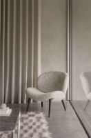 Billede af Vipp 469 Lodge Lounge Chair Low H: 77 cm - Dark Oak/Sheepskin Curly Off-White