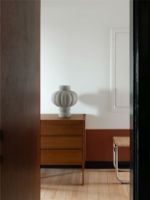 Billede af Louise Roe Balloon Vase #03 H: 40 cm - Raw White 