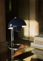 Billede af &Tradition Flowerpot VP4 Bordlampe H: 36 cm - Steel Blue