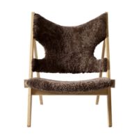 Billede af Audo Copenhagen Knitting Lounge Chair Sheepskin - Natural Oak/Root