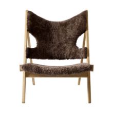 Billede af Audo Copenhagen Knitting Lounge Chair Sheepskin - Natural Oak/Root