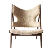 Billede af Audo Copenhagen Knitting Lounge Chair Sheepskin - Dark Stained Oak/Nature