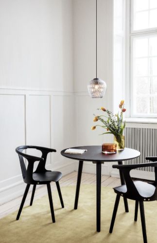 &Tradition SK3 In Between Dining Table Ø: 90 cm - Black Lacquered Oak