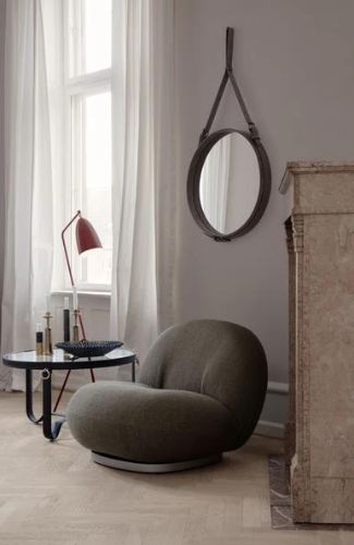 GUBI Adnet Coffee Table Ø: 70 cm - Black leather 