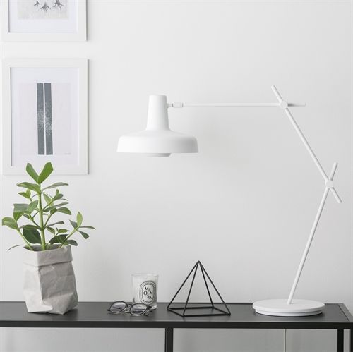 Lampefeber Arigato Bordlampe L: 83 cm - Hvid