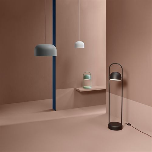 Please Wait To Be Seated Quay Gulvlampe H: 121 cm - Sort