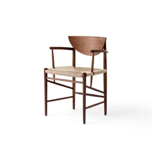 &Tradition HM4 Drawn Chair w. armrest  - Natural Paper Cord/Oiled Walnut