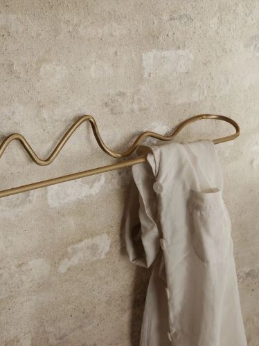 Ferm Living Curvature Towel Hanger B: 65,9 cm - Brass