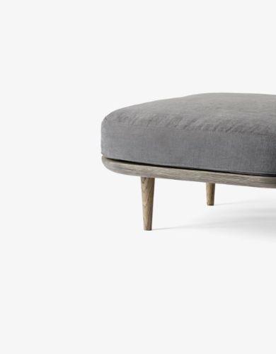 &Tradition SC9 Fly Pouf H: 40 cm - Hot Madison 093/Smoked Oiled Oak