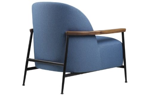 GUBI Sejour Lounge Chair Fully Upholstered W Armrest SH: 35 cm - Walnut / Mica 2501