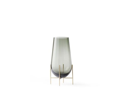 Audo Copenhagen Échasse Vase S H: 28 cm - Brass / Green Smoked Glass